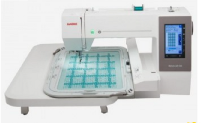 Comprar uma bordadeira para ajudar na minha costura