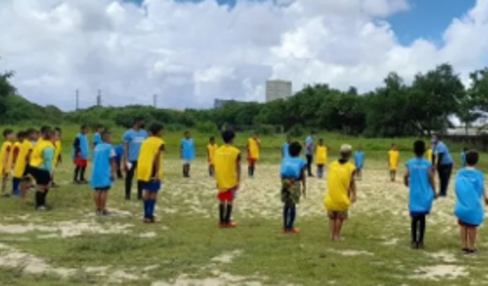 Ajude o Canal Crianças da Periferia