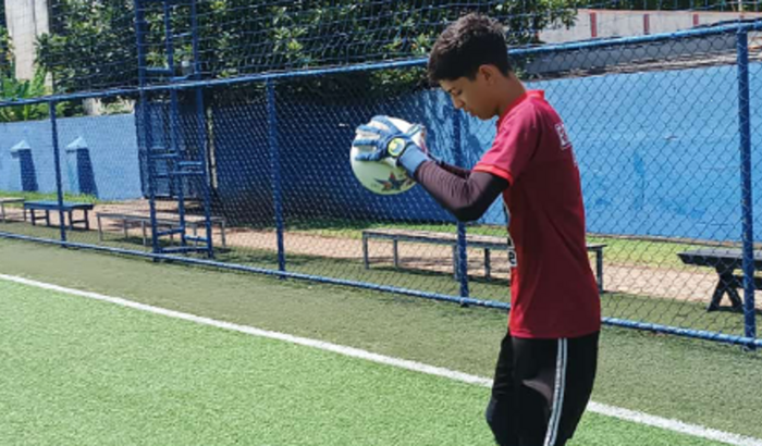Goleiro Leonel .