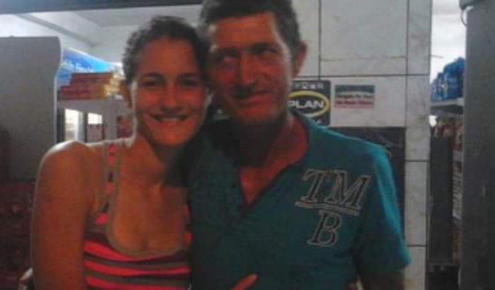 Pra me ajudar meu pai ajudar meu pai ajeitar a casa dele