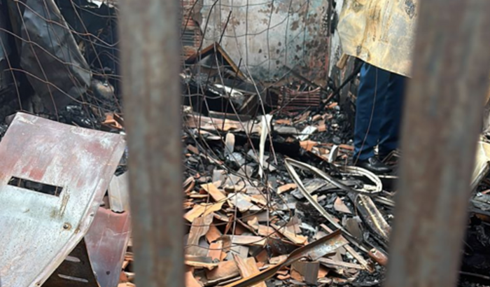 AJUDE NOS A RECUPERA A NOSSA LOJA DE CELULAR QUE PEGOU FOGO