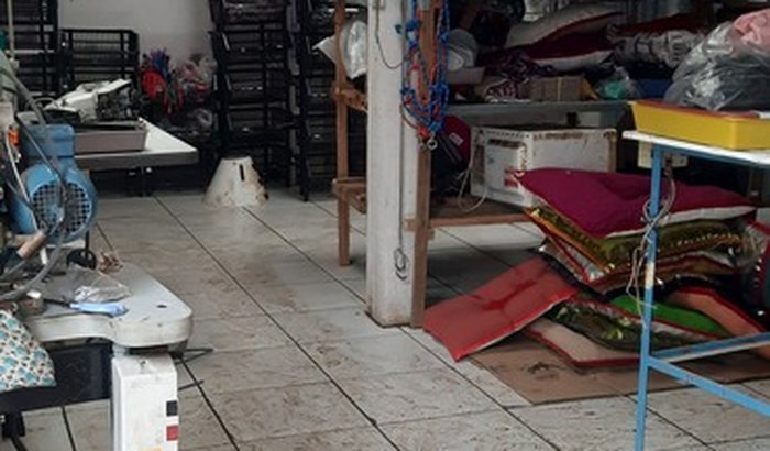 Perdemos tudo com a enchente! Nos ajude a reerguer nossa firma.