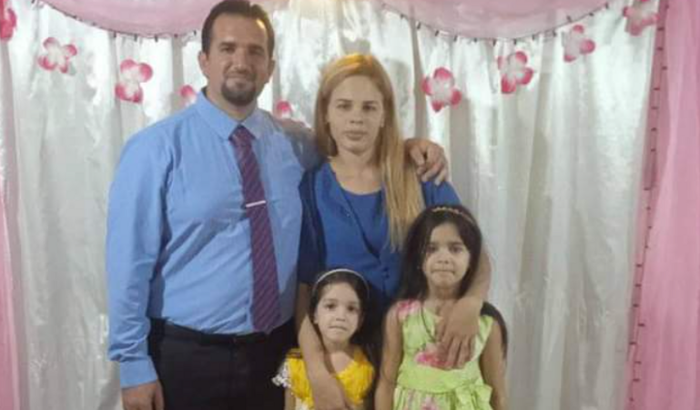 Ajude nosso amigo Leidier.