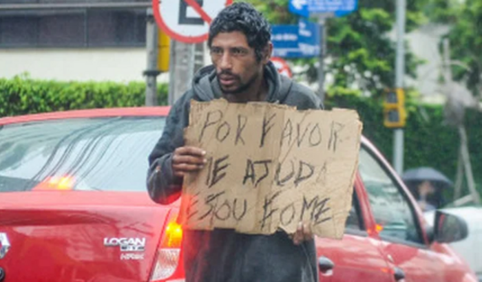 Alimento para moradores de rua
