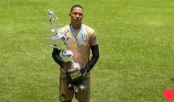 Ajudem o Caio  a fazer a cirurgia que ele precisa 