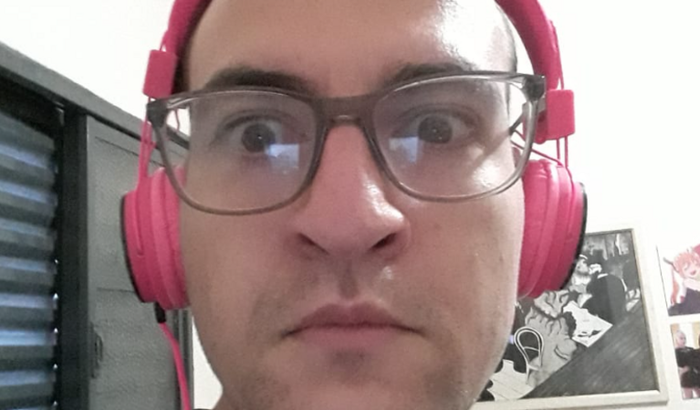 ARRECADAÇÃO PARA COMPRAR UM CELULAR PARA O CAINÃ 