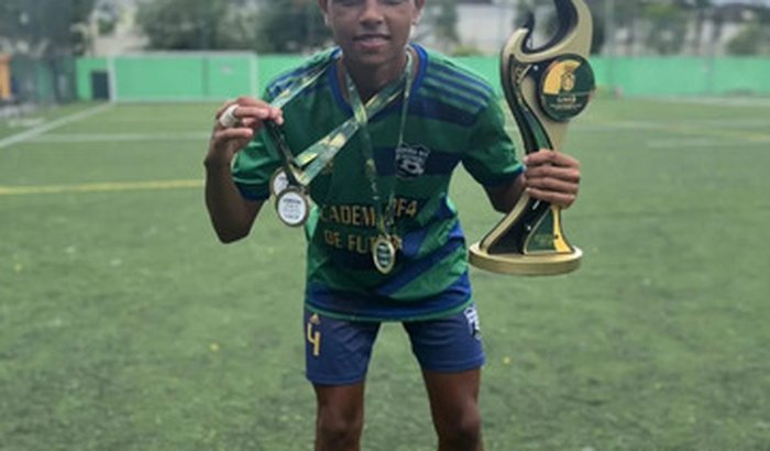 Custo de futebol atleta amador 