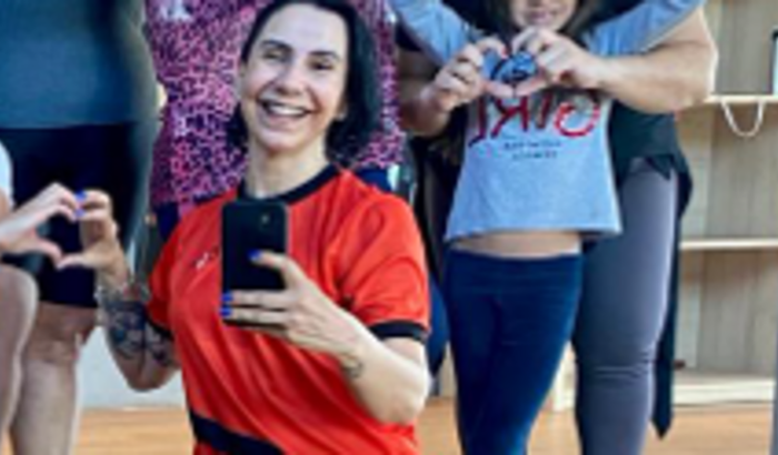 Celular Novo de Zumba pra Professora Ana