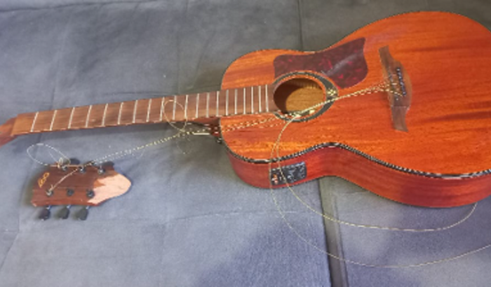 Vakinha para o novo violão da Deisy