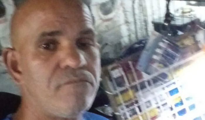 Ajudar o amigo Perereca.