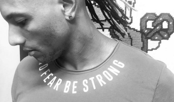 Allison precisa de um cel!