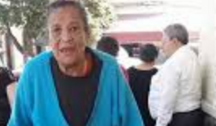 Ajuda para compra uma cadeira de rodas para ana