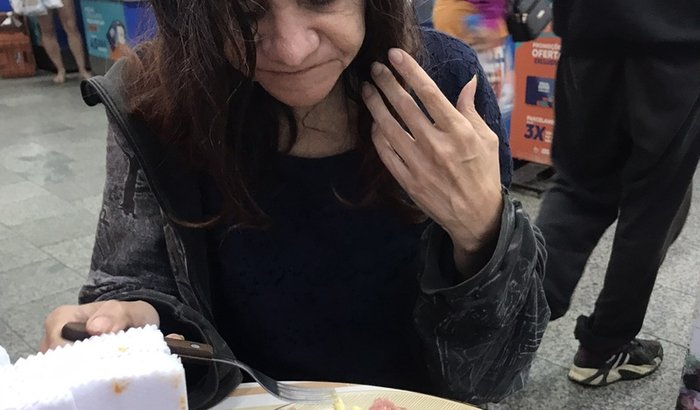 ajude eu e minha mãe 