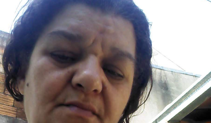 Ajuda financeira para fazer tratamento médico.