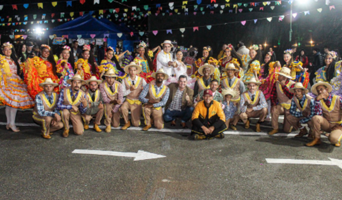 Ajude na produção dos figurinos do Arraial do Sem Nome