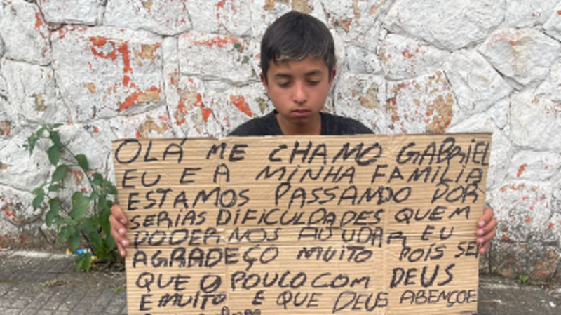 Comprar Geladeira e Fogão para o Gabriel dar de Presente para Mãe