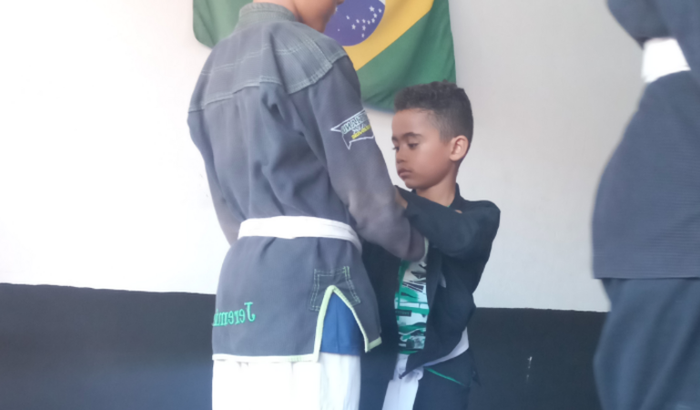 Competir uma luta de jiu-jitsu,na cidade de Santa Inês- Maranhão 