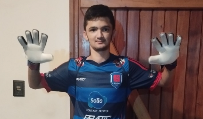 Ajude João Vitor realizar sonho de ser goleiro de futebol