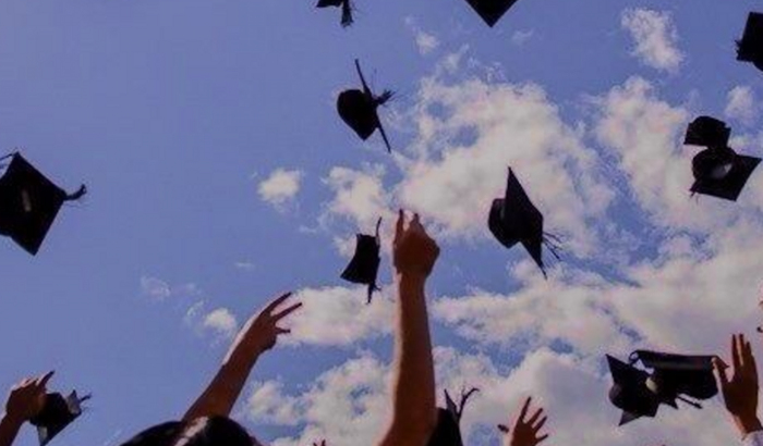 NOS AJUDE A FORMAR !!!