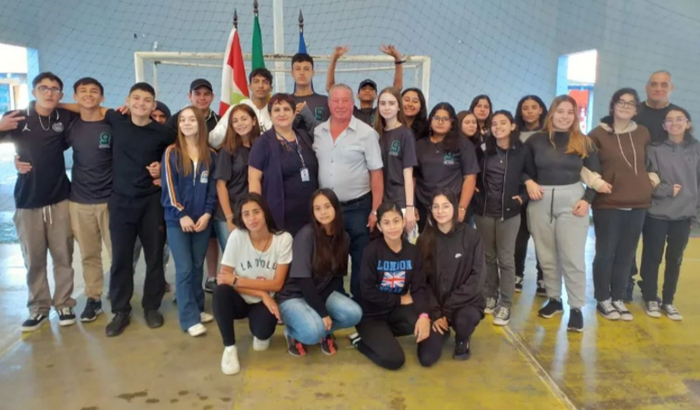 Arrecadação de fundos para a formatura do 9º ano 1 Escola Dr. Rogério Zattar, São Francisco do Sul