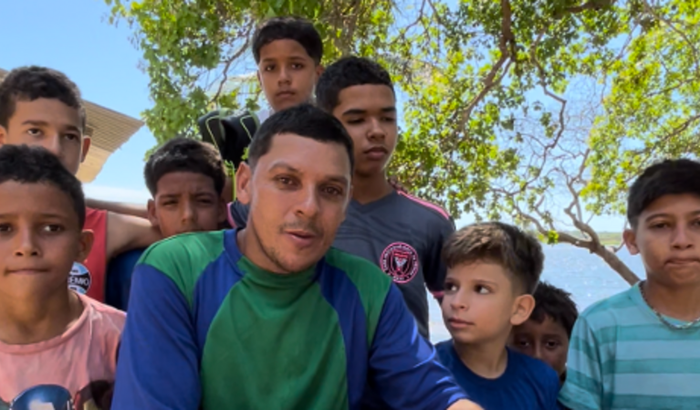 Material para a Escolinha Tornados