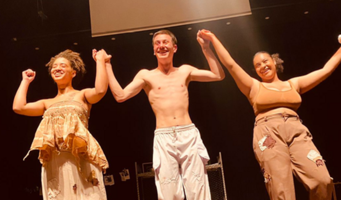 Decoro ao Pudor: Recanto dos Extraditados no 1 Festival de Escolas de Teatro Profissionalizante Barueri