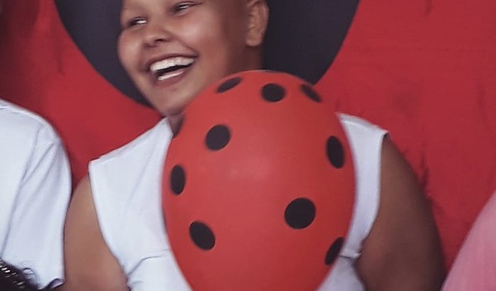AJUDEM A YASMIN