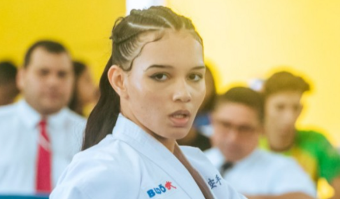 Isabelly karate PB/ PE