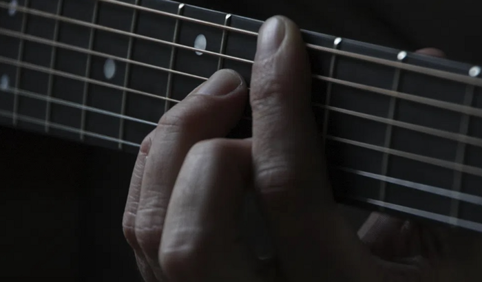 Ampliar oportunidades para artistas no mercado