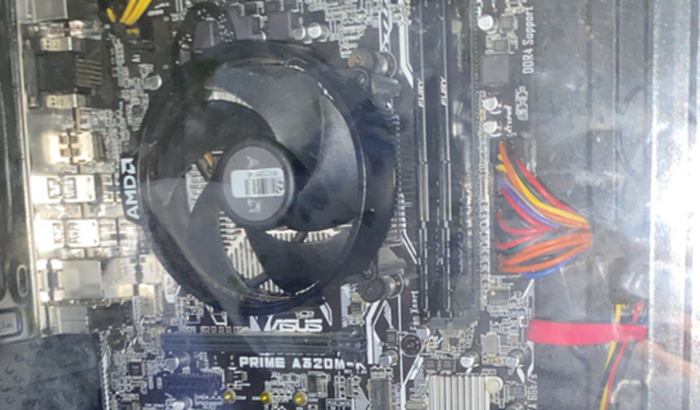 Concertar meu pc que uso pra estudar e trabalhar 