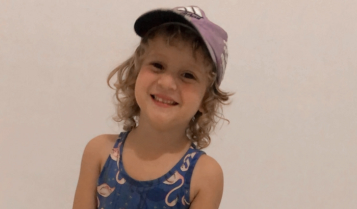 Sou candidata Imperatriz da minha escola então conta com ajuda de vocês pra me ajudar