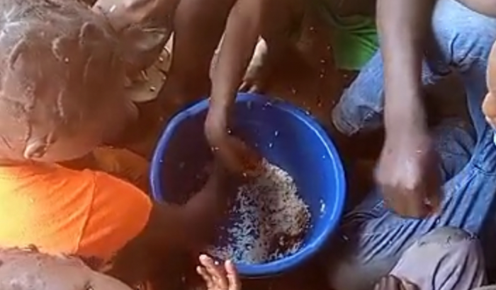 Tirando a fome e dando amor