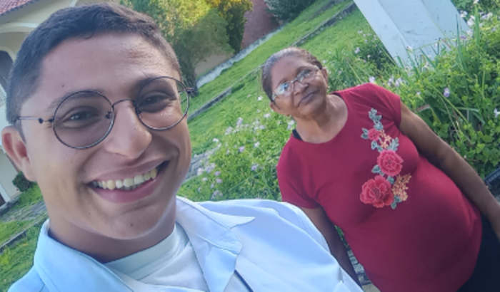 Preciso da sua mão amiga