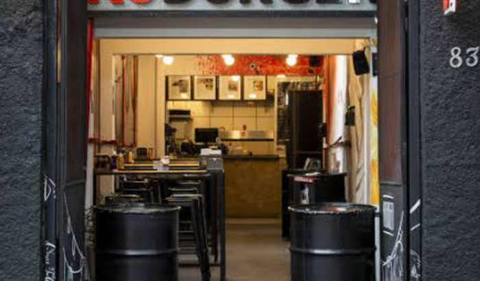 Meu sonho e abrir uma hamburgueria me ajude com qualquer valor 
