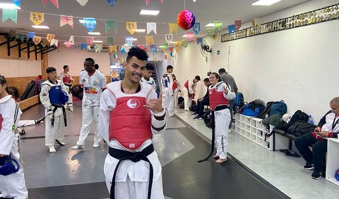 Ajuda de custo para disputar campeonato mundial em outubro 