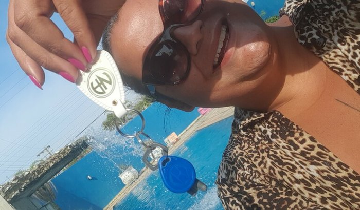 Ajuda a uma ex dependente quimica a sorrir novamente 