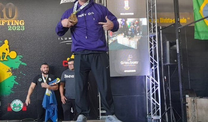 Ajudar o Atleta Alexandre Vaz a competir no mundial de powerlifting 