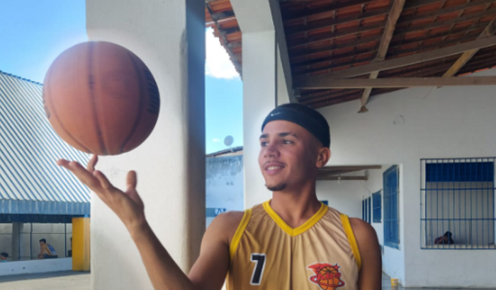 Vaquinha para interestadual de Basquete 