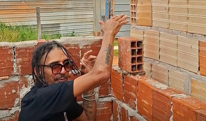 AJUDA CONSTRUIR STUDIO DO MT DAS RUAS