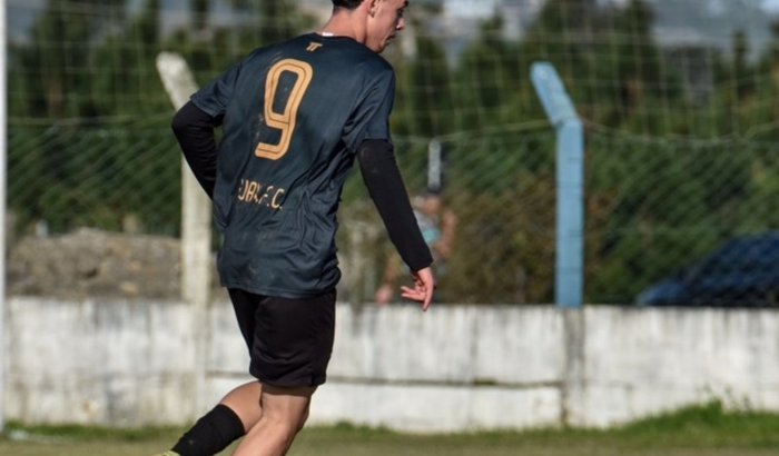 Ajudar o Joao vitor realizar o sonho dele de ser jogador