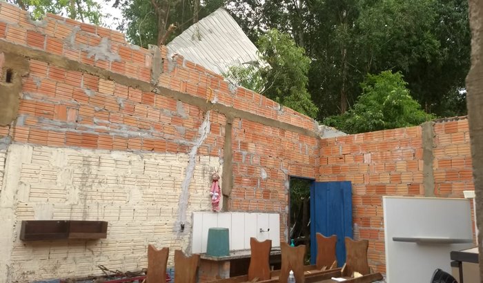 Reconstrução da cozinha chácara Emaús