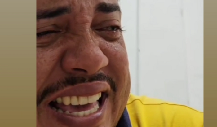 Robson Celular precisa da ajuda de vcs