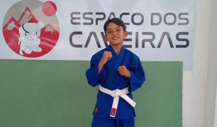Ajude Arthur a ir ao campeonato de Judô!