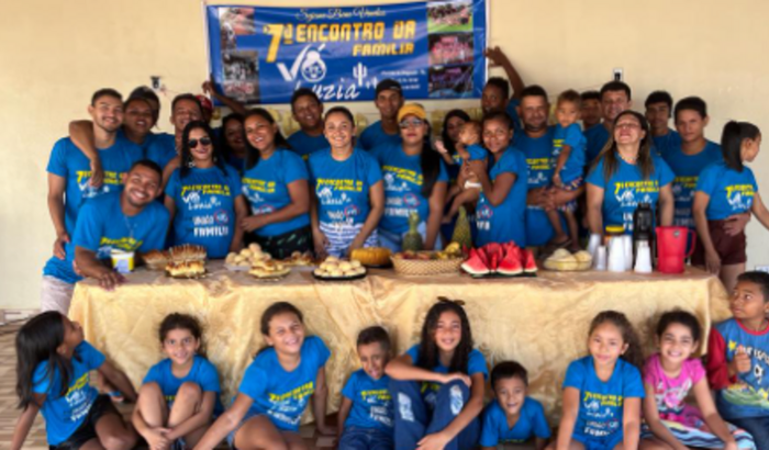 ajude-nos a continuar fazendo o nosso encontro de família 