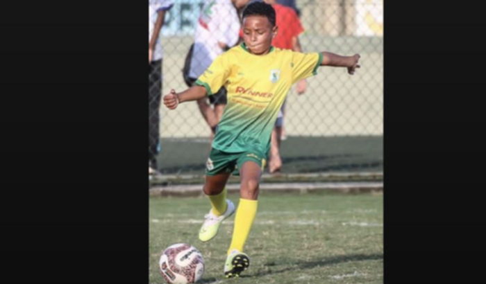 Nos ajude a realizar esse sonho de ser jogador ⚽️🙏