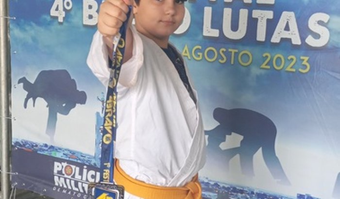  Davi Luiz rumo ao Brasileirão de Karatê 