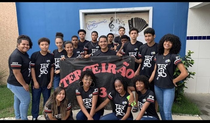 Nos ajude com nossa viagem de formatura 