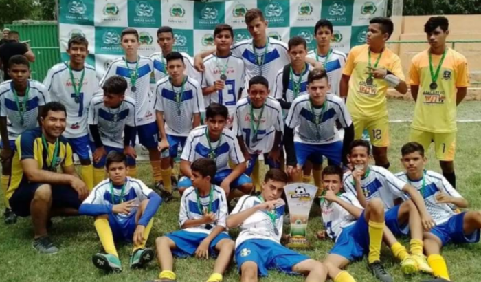 Escolinha Pedro Fernandes trabalha com crianças e adolescentes está precisando muito de sua ajuda 