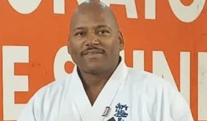 Disputar o Campeonato Mundial de Karate em Tokyo - Japão