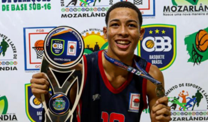 Tênis pro Alexandre jogar o Campeonato Brasileiro